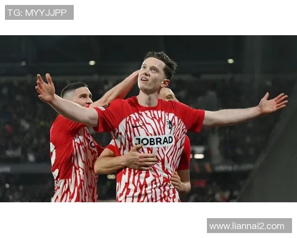 沃尔夫斯堡主场赢球,奠定欧冠席位,双线战绩稳固 沃尔夫斯堡主场赢球,奠定欧冠席位,双线战绩稳固