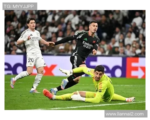 皇马神奇翻盘踏进欧冠四强!C罗梅开二度掀翻拜仁 皇马神奇翻盘踏进欧冠四强!C罗梅开二度掀翻拜仁