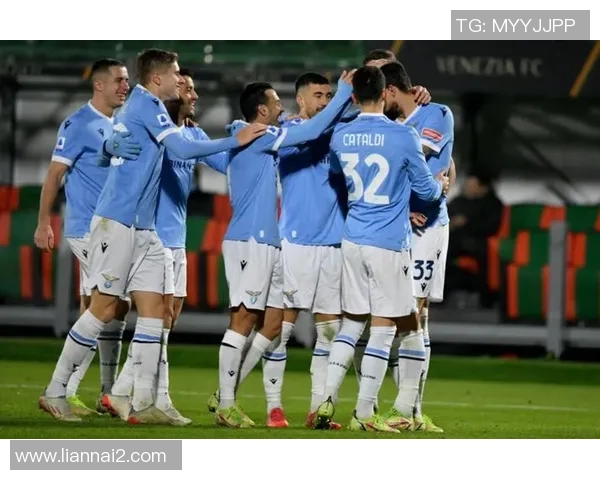 赛季中断!西甲球队集体感染新冠病例,联赛受阻 赛季中断!西甲球队集体感染新冠病例,联赛受阻